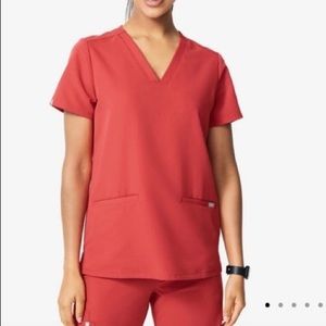 NWOT Clay FIGS XL Casma Scrub Top